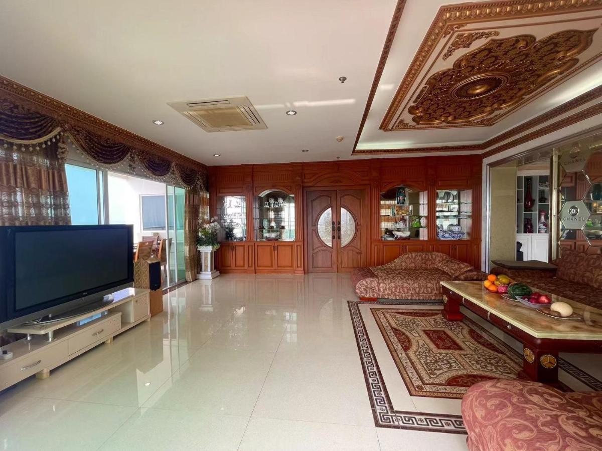 Beautiful Sea View Beach Front Condo Pattaya Exteriör bild