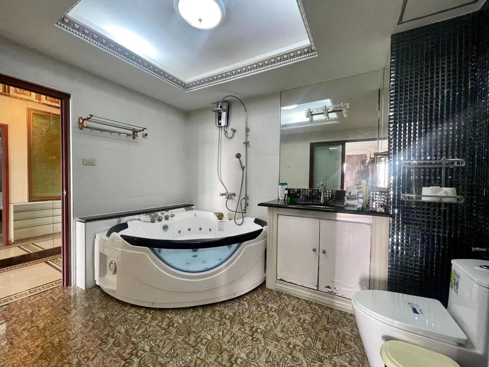 Beautiful Sea View Beach Front Condo Pattaya Exteriör bild