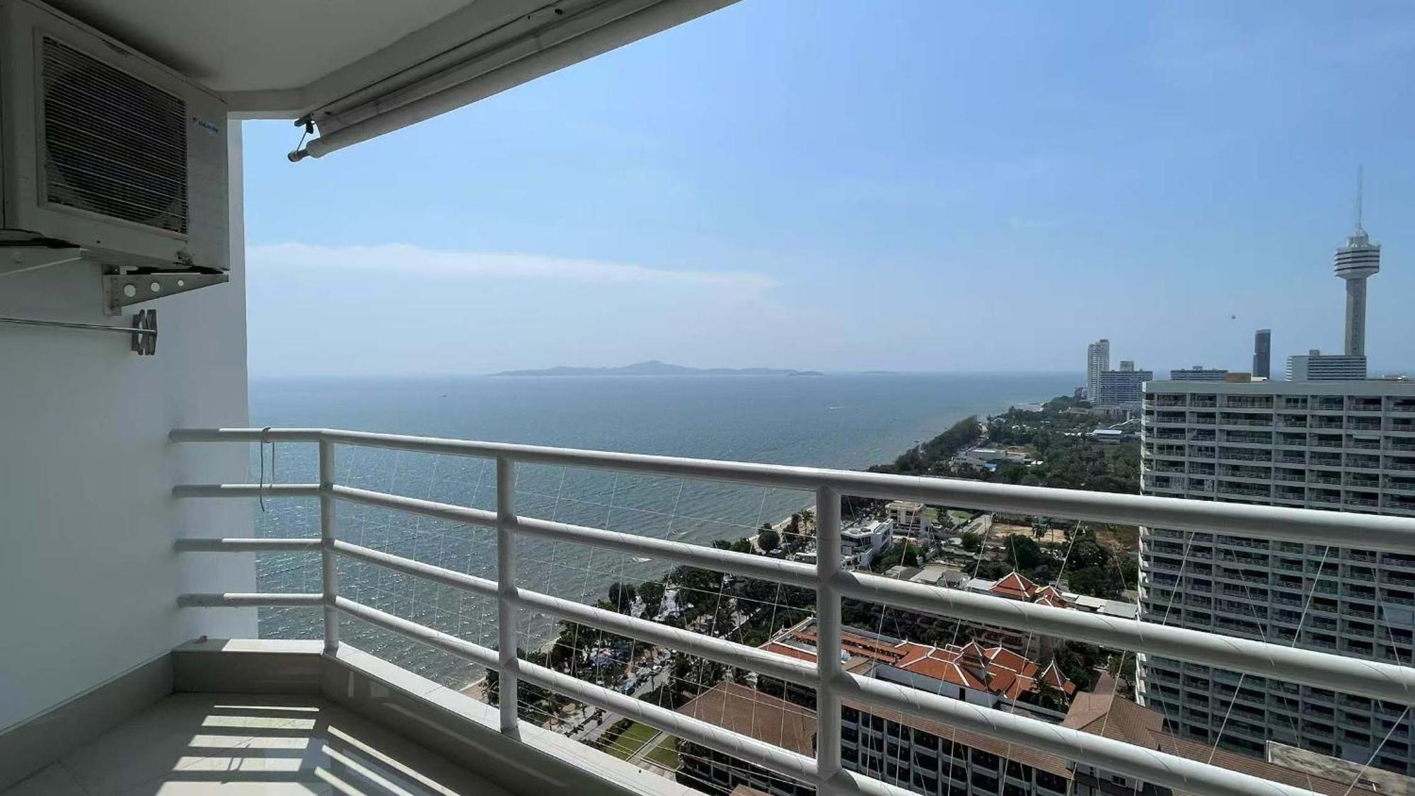 Beautiful Sea View Beach Front Condo Pattaya Exteriör bild